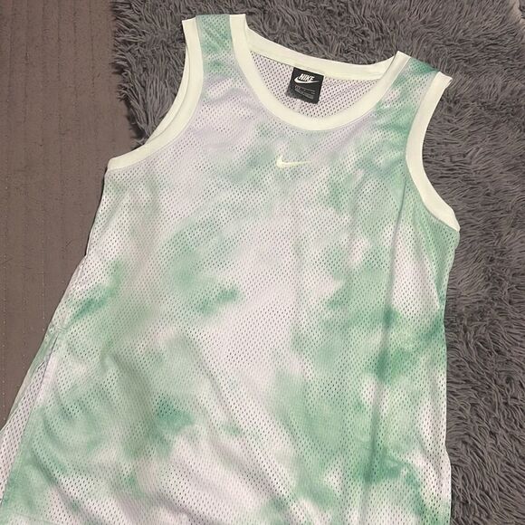 Nike | Sportswear Icon Clash Sky Dye Tank - Picture 3 of 4